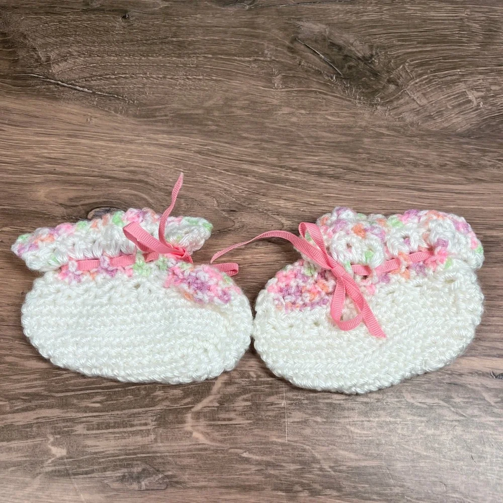 Crochet Hat and Booties Set Baby Newborn White Pink Pastel Handmade